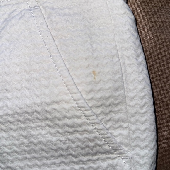 Lilly Pulitzer Buttercup Scallop Shorts Resort White Wave Jacquard Waffle Fabric - Picture 7 of 16